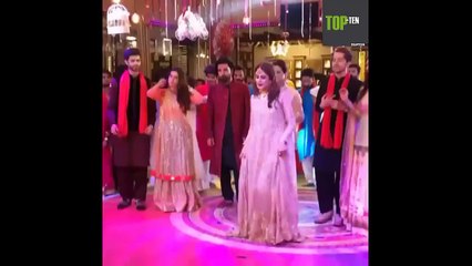 Kubra Khan and Ahsan Khan Performance at Pel 5th Hum Awards 2017 -- HUM AWARDS