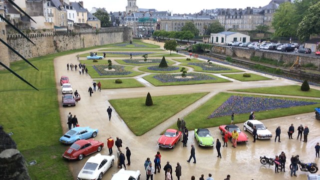 Première fête des véhicules anciens