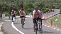 Çanakkale Şehitleri Için 250 Kilometre Pedal Çevirdiler