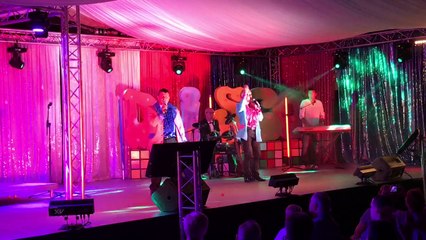 Karaoké des personnalités à Tournai