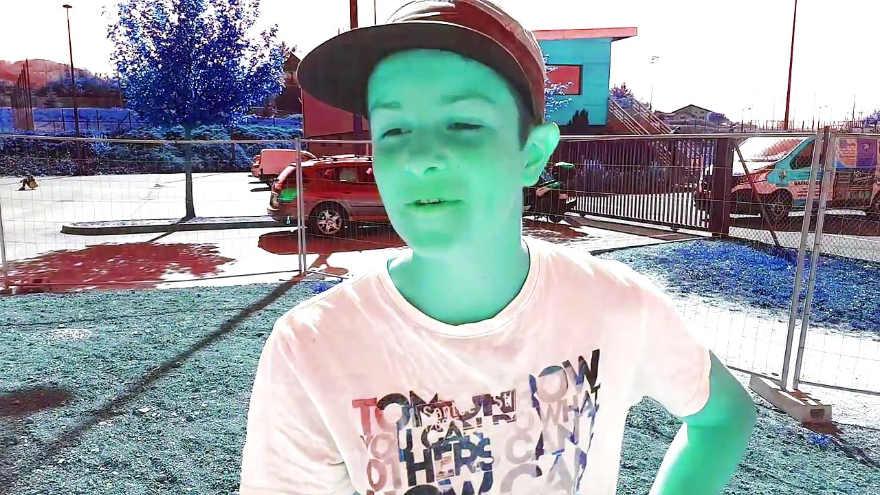 CE VLOG EST NUL !  NOUVEAU SKATEPARK