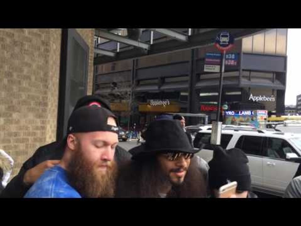 Keith Thurman Mobbed BY FANS ARRIVES AT WEIGH IN - ESNEWS BOXING