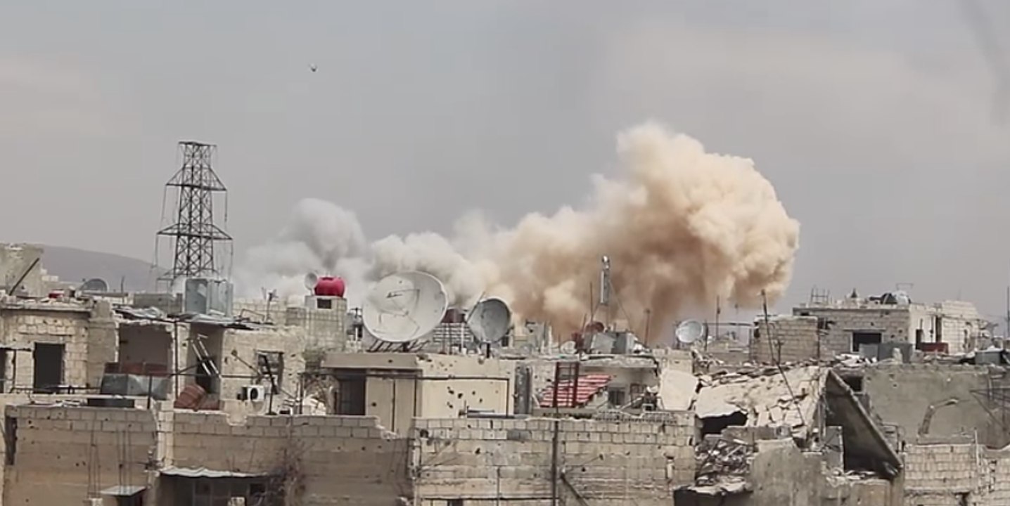East Damascus Suburb Targeted by 'Over a Dozen' Air Raids