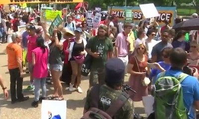 Demonstran Menilai Trump Hiraukan Masalah Lingkungan