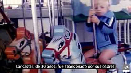 Sus padres lo abandonaron cuando vieron su aspecto pero hoy tiene una historia increíble para contar...