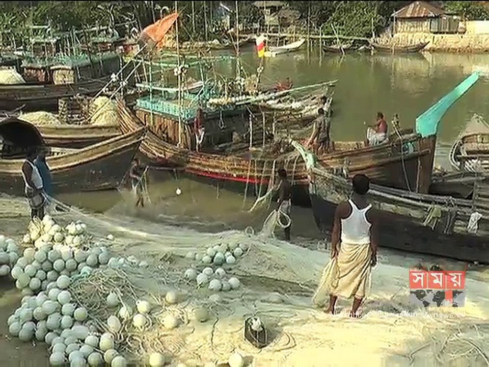 নিষেধাজ্ঞা শেষে ভোলার নদীতে মাছ ধরতে শুরু করেছে জেলেরা