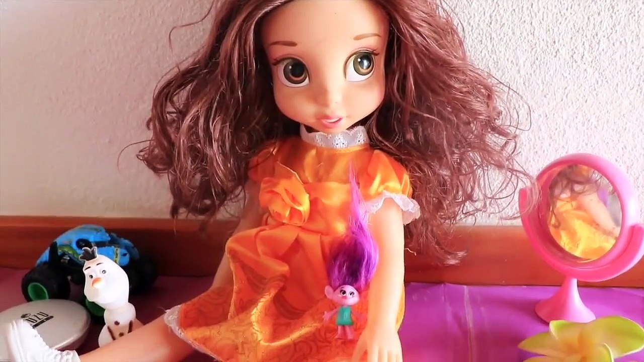 PRINCESS BELLE Beauty & the Beast MAKEOVER DRESS UP Make Up Hair Disney Movie Toys-uc