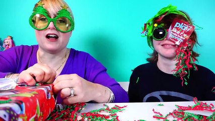 Christmas Gift Surprise Box from The Toy Insider-s7Pt1T-L