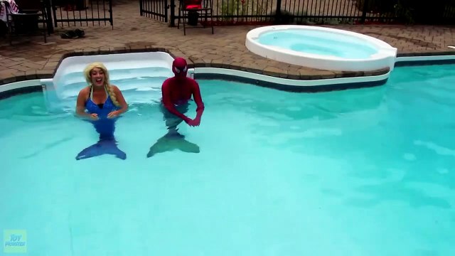 Frozen Elsa's POOL UNICORN! w_ Spiderman Pink Spidergirl Joker Princess Anna Batman Superhero Fun-5pV