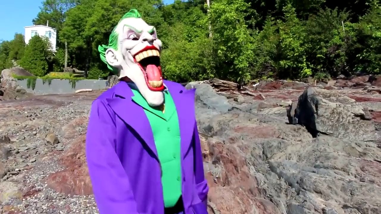 Frozen Elsa LOBSTER PINCH! w_ Spiderman Joker Princess Rapunzel Joker Girl! Superheroes IRL-gI