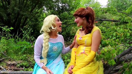 Frozen Elsa & Spiderman POOL KISS! w_ Pink Spidergirl Joker Anna Catwoman  PRANK! Superhero Fun  -)-cwIMf