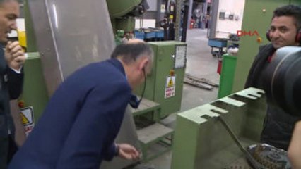 Bakan Müezzinoğlu, 1 Mayıs Dolasıyla Fabrikaları Ziyaret Etti