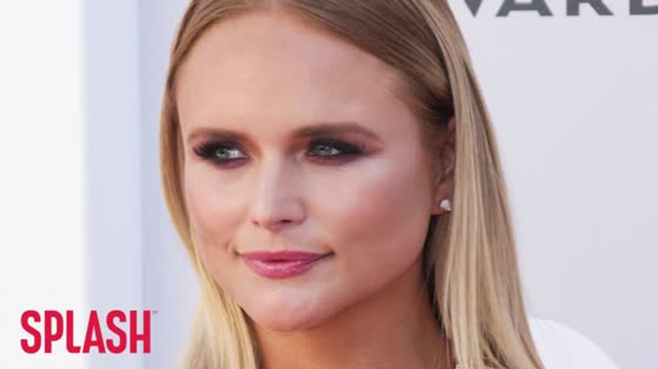 Miranda Lamberts Gesicht hält die Fans zurück