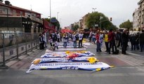 Gruplardan Bakırköy Meydanı'na yürüyüş hazırlığı