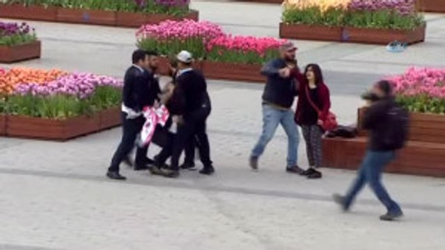 İstiklal Caddesi'nde İki Kişi Gözaltına Alındı