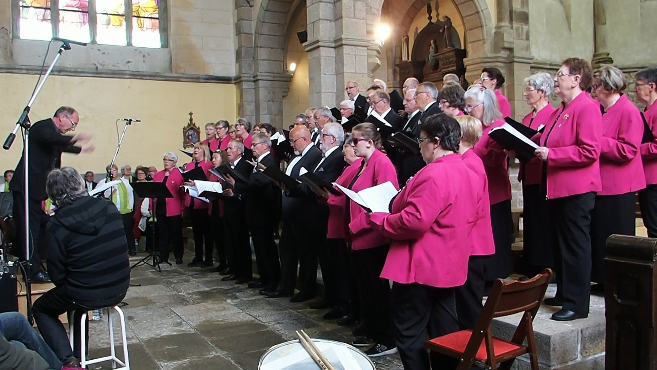 Chorale L' Eveil de Lamballe en concert à St Donan