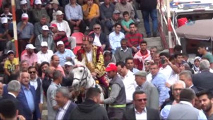 Pehlivanlar Güreşti, Seyirciler Tribünde Kavga Etti