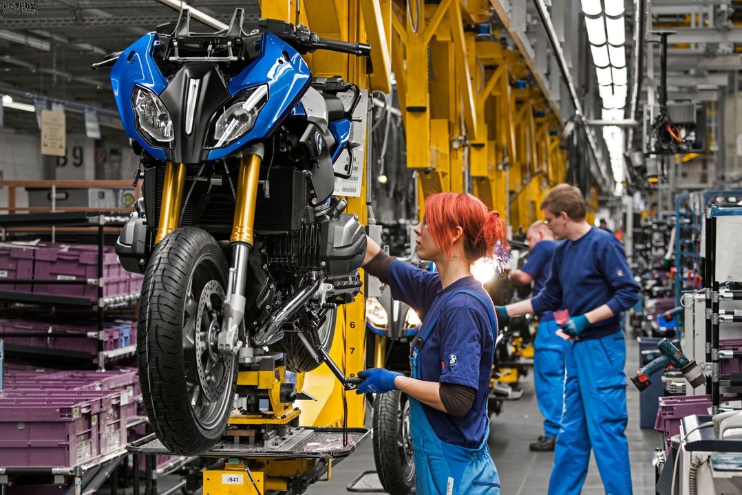 View of Megafactories - BMW Motorcycles Production - video Dailymotion