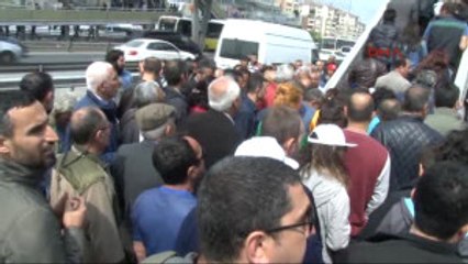 Bakırköy'de Dağılım Başladı; Üstgeçitte Yoğunluk Yaşandı