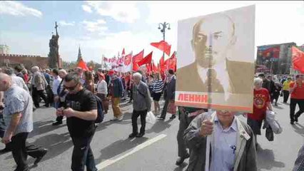 El Partido Comunista de Rusia celebra el Día del Trabajador con pancartas de Lenin