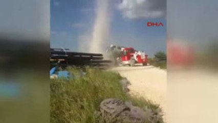 Şanlıurfa Görüntülemek Istediği Hortumun Içinde Zor Anlar Yaşadı