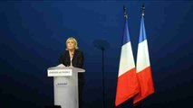 Le Pen vuelve a cargar contra Macron