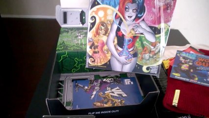 Unboxing - Loot Crate - April 2016