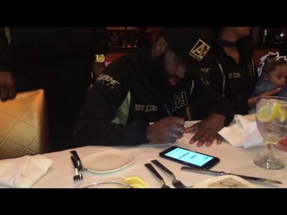 Adrien broner and Robert Easter jr. Eating