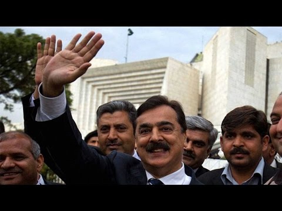 Pak court issues arrest warrant against ex-PM G...