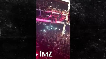 El rapero no es responsable del salto que dio de un balcon uno de sus fans