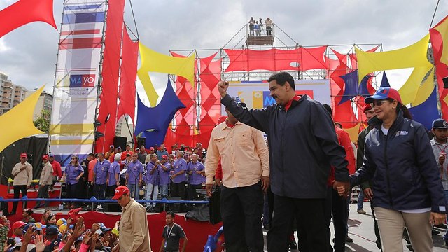 Venezuela Devlet Başkanı Nicolas Maduro'dan yeni meclis ve anayasa hamlesi