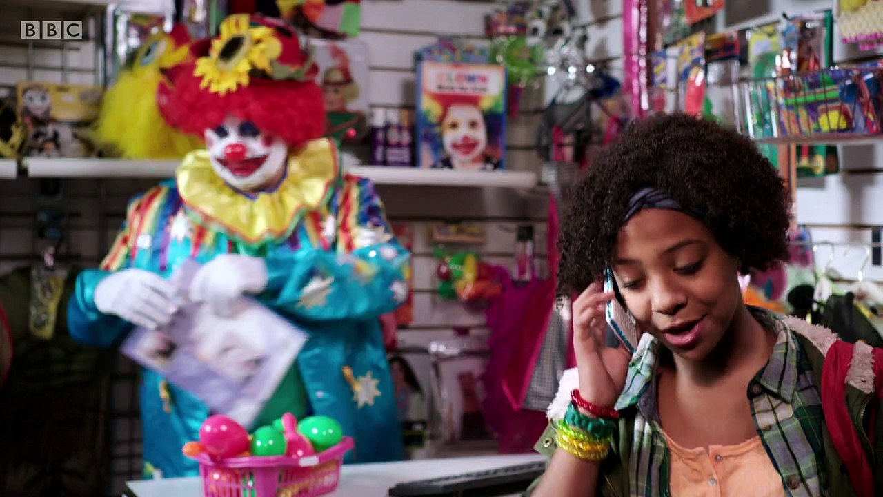 So Awkward, S1E08. Space Over
