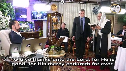 Rabbi Mr. Mordékhai Chriqui is reading from the Torah