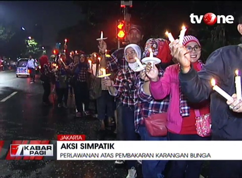Aksi Simpatik Atas Pembakaran Karangan Bunga Ahok