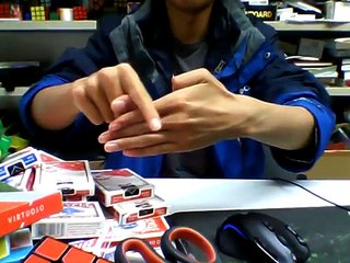 Guy takes thumb trick to a whole new level