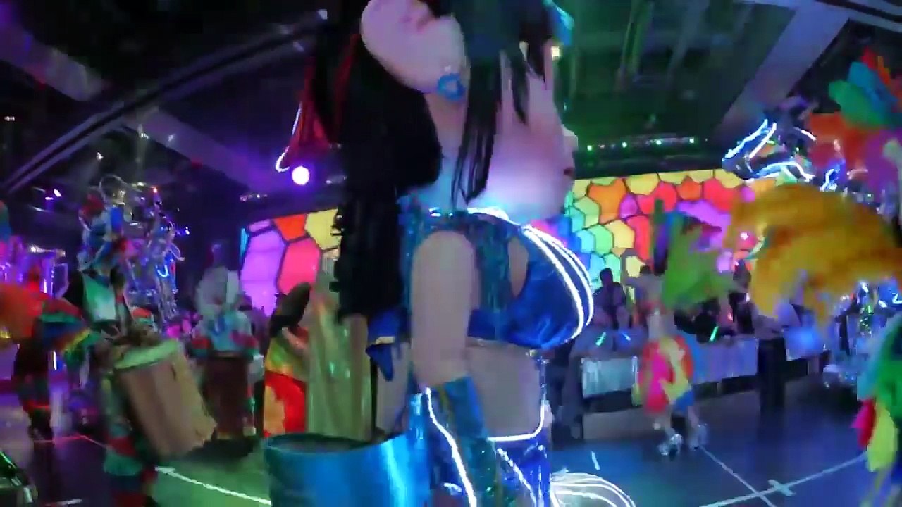 10 KAFE PALING ANEH DAN NYELENEH - JOMBLO MUPENG MASUK SINI..!!