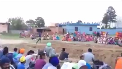 Saut en hauteur en inde... ça se passe comme ça