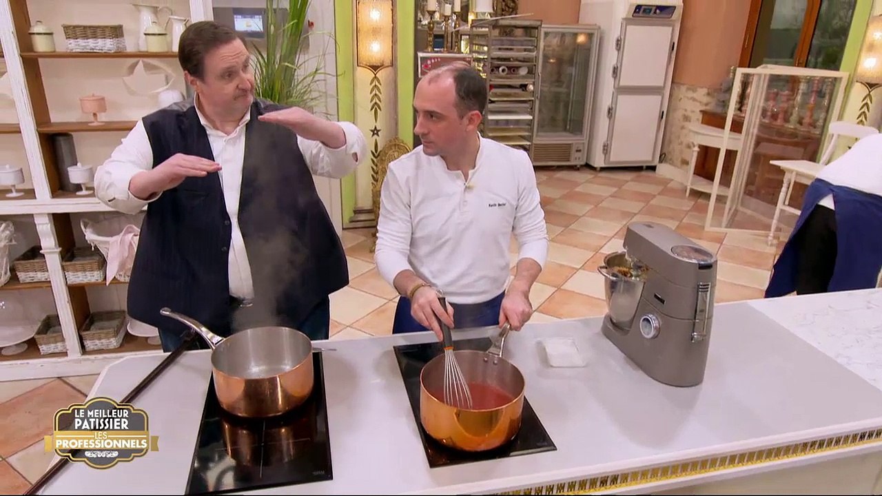 EXCLU AVANT-PREMIERE: Philippe Conticini propose à un candidat du "Meilleur pâtissier - les professionels" de mettre du vinaigre blanc dans un de ses plats - Regardez