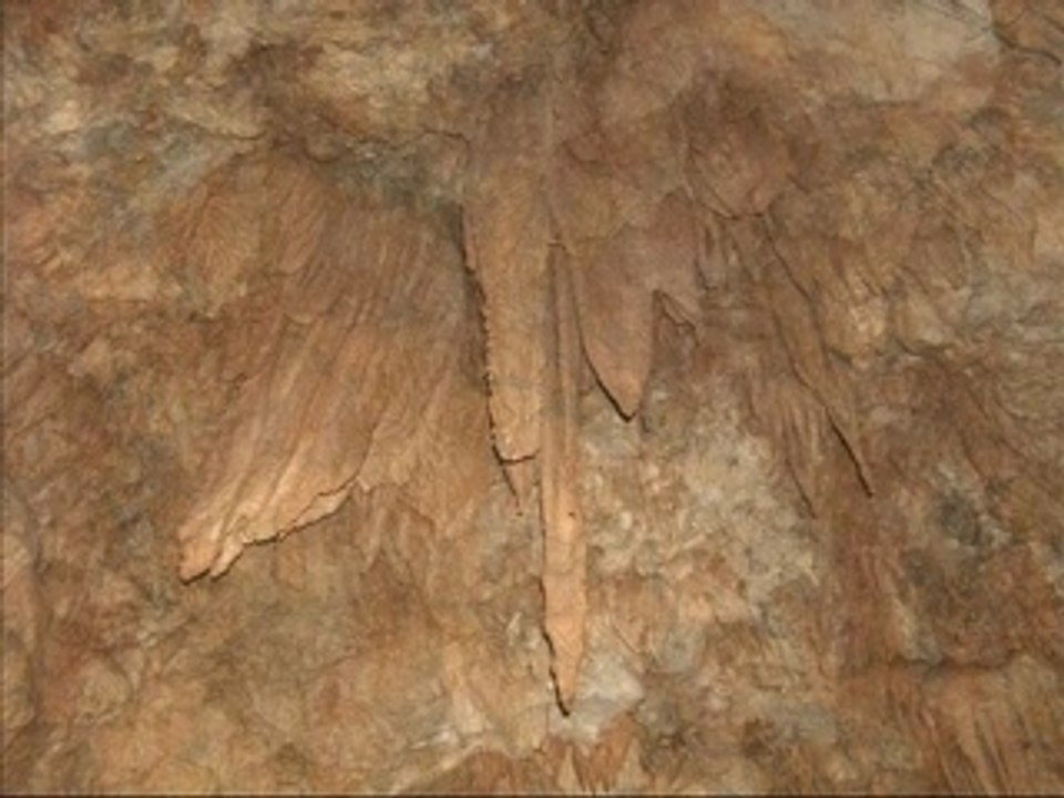 CAVE DOVE HOLE AR3 CRETA GREECE