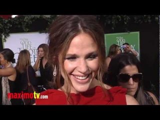Jennifer Garner Interview at "The Odd Life of Timothy Green" Premiere Arrivals