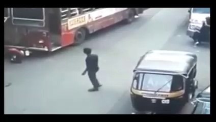 sakinaka bus accident in mumbai best bus-7AMJ2l1