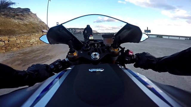 Yamaha R1m Sound & Vision Test Akrapovic Exhaust-R1