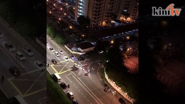 Police arrest two people after brawl in front of Ampang Hospital