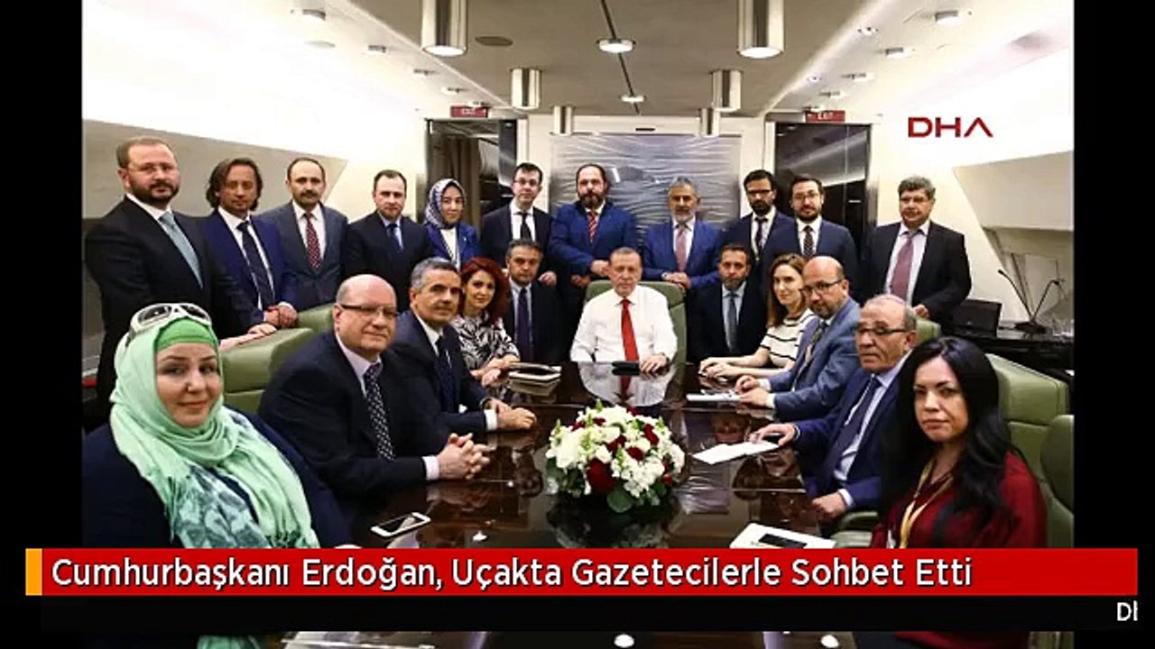 Cumhurbaşkanı Erdoğan, Uçakta Gazetecilerle Sohbet Etti
