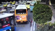 Man smashes bus door to get off early