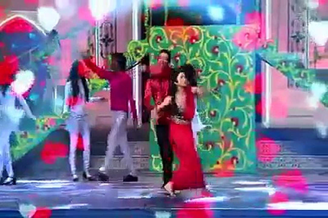 Divyanka - Karan : Ishita - Raman's Romantic Performance on valentines day event kabhi jo badal : Throw Back Video