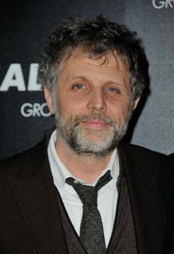 Public Bad Buzz : Quand Stéphane Guillon blague sur la mort de la mère de Nicolas Dupont-Aignan