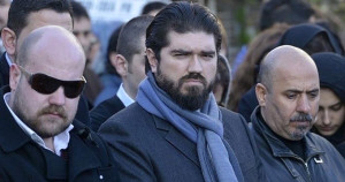 Yorumcu Rasim Ozan, "Aziz Yıldırım'a Hakaret" Davasından Beraat Etti