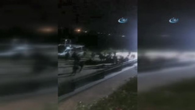 27 Suriyeli ile Yola Çıkan Mülteci Teknesi 100 Metre İlerleyebildi