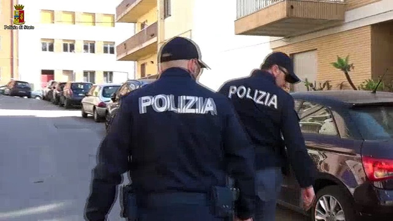 La polizia ferma giovane per tentato omicidio rivale in amore